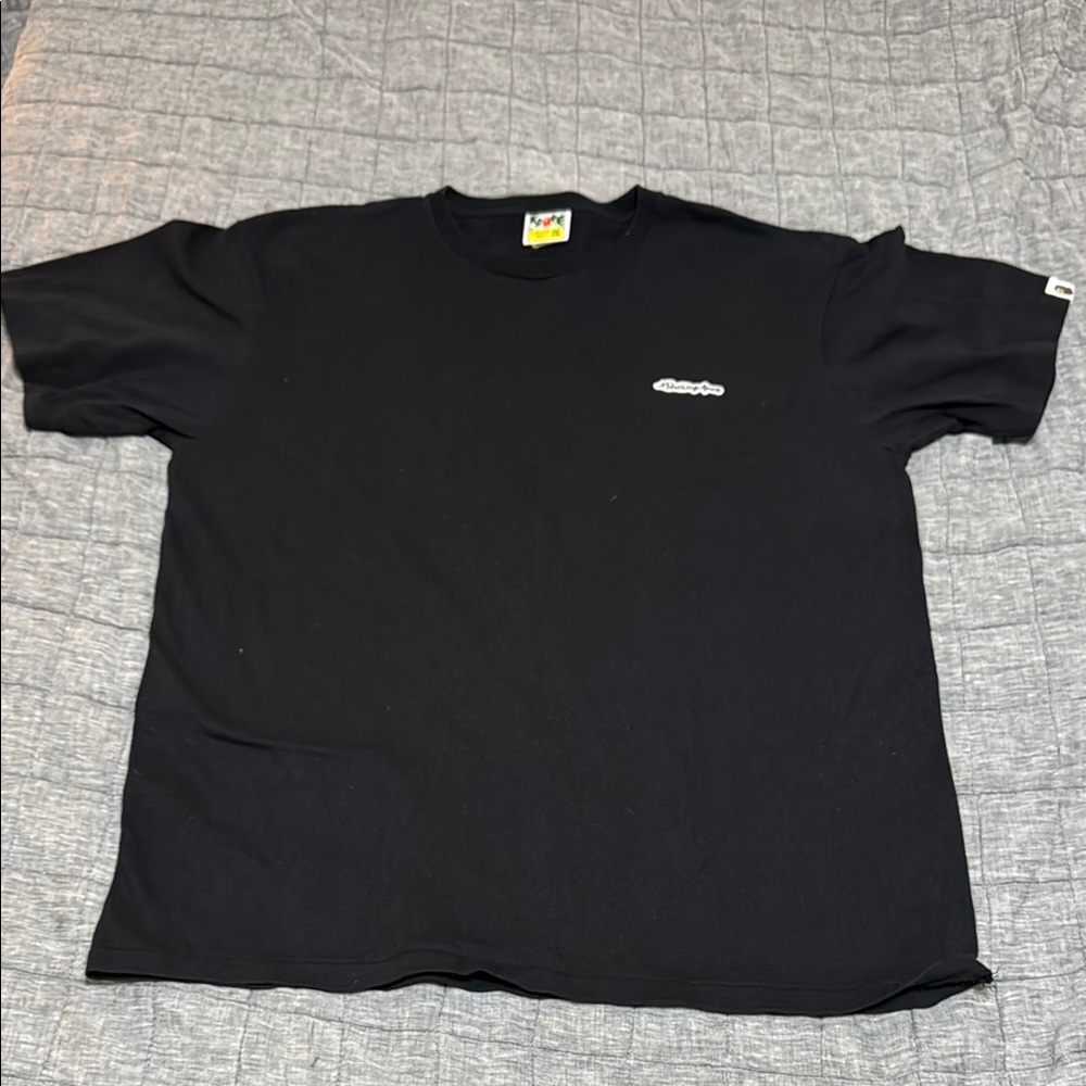 A bathing Ape BAPE Black Short Sleeve T-Shirt with Round Neck and Small Logo